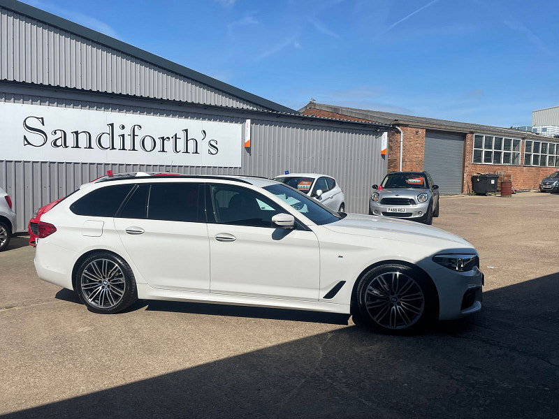 BMW 5 Series 2.0 520d M Sport Touring 5dr Diesel Auto Euro 6 (s/s) (190 ps) 1 Owner, Main Dealers Serviced 5dr Automatic 2026