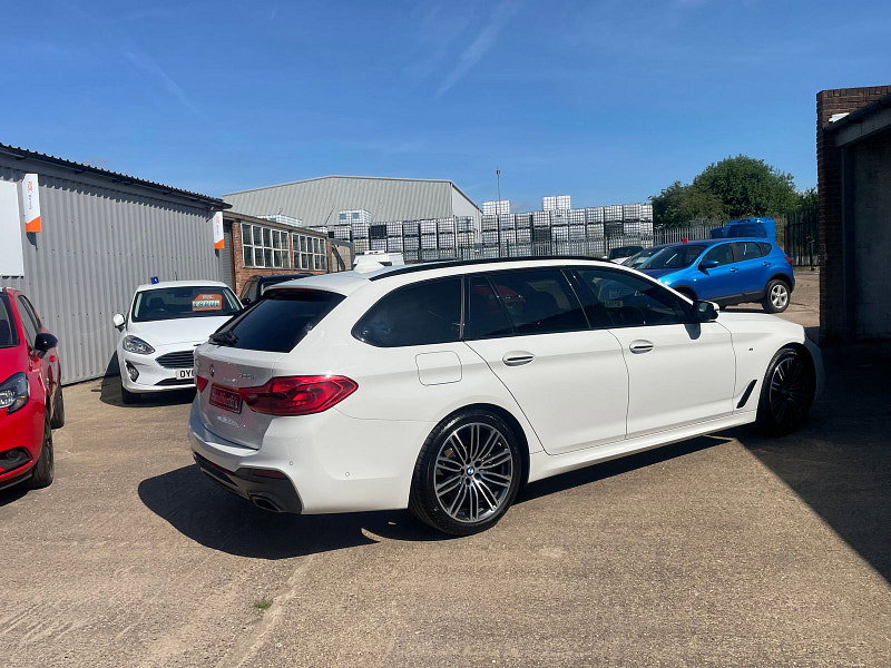 BMW 5 Series 2.0 520d M Sport Touring 5dr Diesel Auto Euro 6 (s/s) (190 ps) 1 Owner, Main Dealers Serviced 5dr Automatic 2026