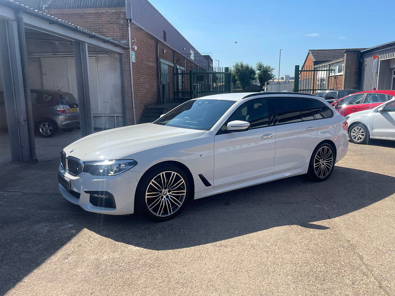 BMW 5 Series 2.0 520d M Sport Touring 5dr Diesel Auto Euro 6 (s/s) (190 ps) 1 Owner, Main Dealers Serviced 5dr Automatic 2026