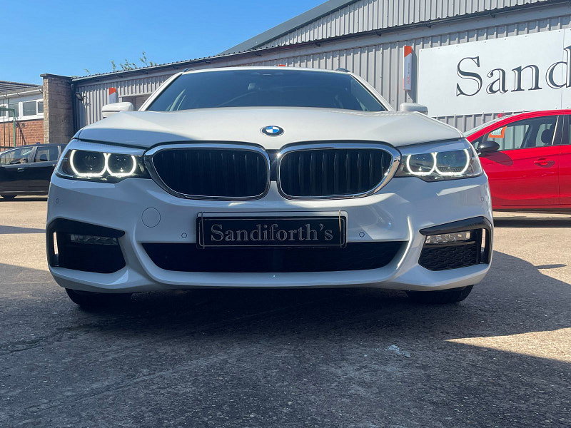 BMW 5 Series 2.0 520d M Sport Touring 5dr Diesel Auto Euro 6 (s/s) (190 ps) 1 Owner, Main Dealers Serviced 5dr Automatic 2026