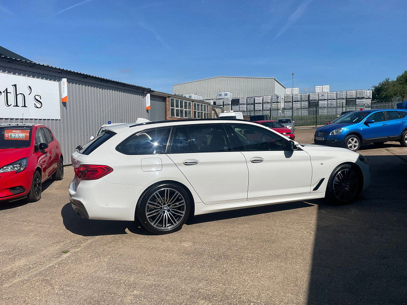 BMW 5 Series 2.0 520d M Sport Touring 5dr Diesel Auto Euro 6 (s/s) (190 ps) 1 Owner, Main Dealers Serviced 5dr Automatic 2026