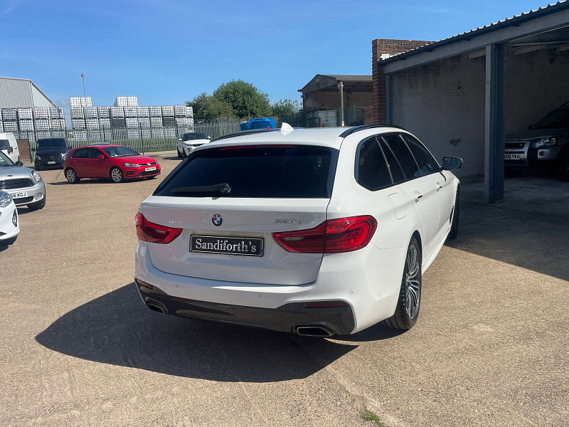 BMW 5 Series 2.0 520d M Sport Touring 5dr Diesel Auto Euro 6 (s/s) (190 ps) 1 Owner, Main Dealers Serviced 5dr Automatic 2026