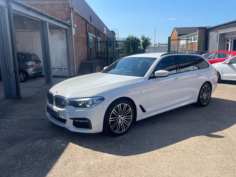 BMW 5 Series 2.0 520d M Sport Touring 5dr Diesel Auto Euro 6 (s/s) (190 ps) 1 Owner, Main Dealers Serviced 5dr Automatic 2026