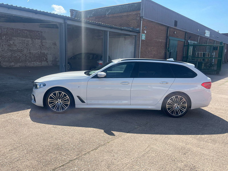 BMW 5 Series 2.0 520d M Sport Touring 5dr Diesel Auto Euro 6 (s/s) (190 ps) 1 Owner, Main Dealers Serviced 5dr Automatic 2026