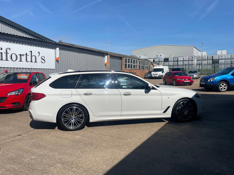 BMW 5 Series 2.0 520d M Sport Touring 5dr Diesel Auto Euro 6 (s/s) (190 ps) 1 Owner, Main Dealers Serviced 5dr Automatic 2026