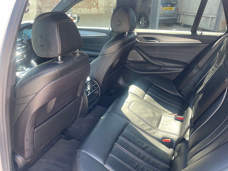 BMW 5 Series 2.0 520d M Sport Touring 5dr Diesel Auto Euro 6 (s/s) (190 ps) 1 Owner, Main Dealers Serviced 5dr Automatic 2026
