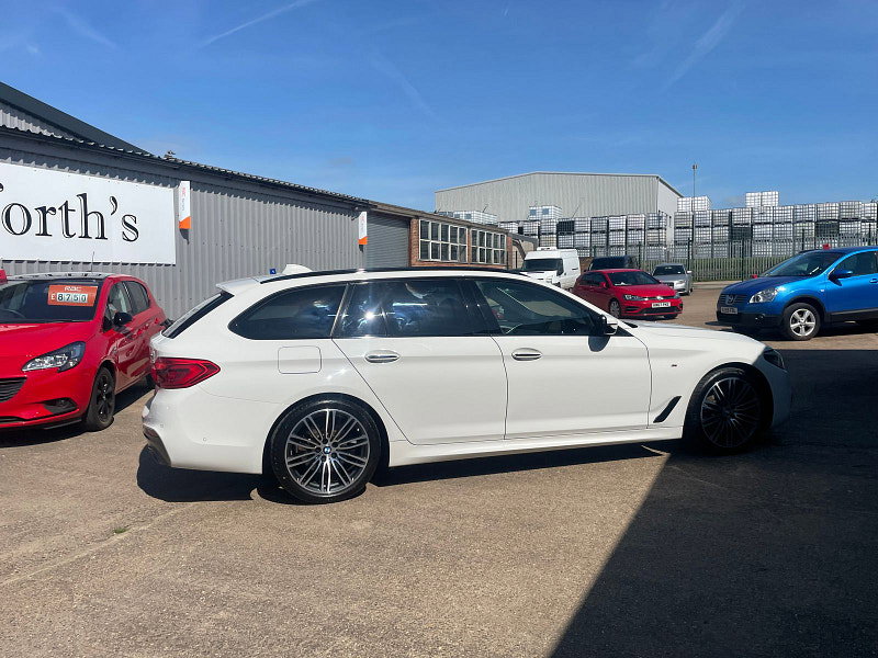 BMW 5 Series 2.0 520d M Sport Touring 5dr Diesel Auto Euro 6 (s/s) (190 ps) 1 Owner, Main Dealers Serviced 5dr Automatic 2026