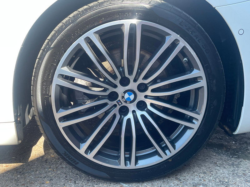 BMW 5 Series 2.0 520d M Sport Touring 5dr Diesel Auto Euro 6 (s/s) (190 ps) 1 Owner, Main Dealers Serviced 5dr Automatic 2026