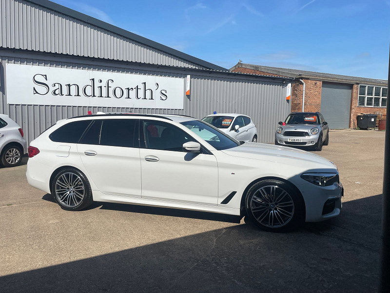 BMW 5 Series 2.0 520d M Sport Touring 5dr Diesel Auto Euro 6 (s/s) (190 ps) 1 Owner, Main Dealers Serviced 5dr Automatic 2026