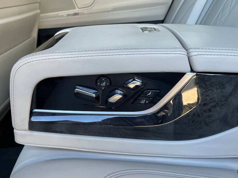 BMW 7 Series 3.0 730d M Sport Saloon 4dr Diesel Auto xDrive Euro 6 (s/s) (265 ps) 4dr Automatic 2026