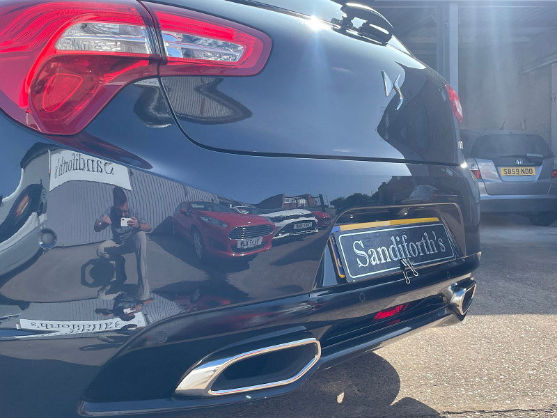 DS Automobiles Ds 5 2.0 BlueHDi Prestige Hatchback 5dr Diesel Manual Euro 6 (s/s) (150 ps) 5dr Manual 2026