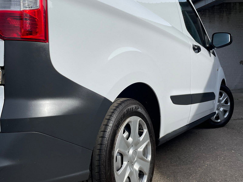 Ford Transit Courier 1.5 BASE TDCI 74 BHP, 1 COMPANY OWNER FROM NEW. CAT N, NO VAT 4dr Manual 2026