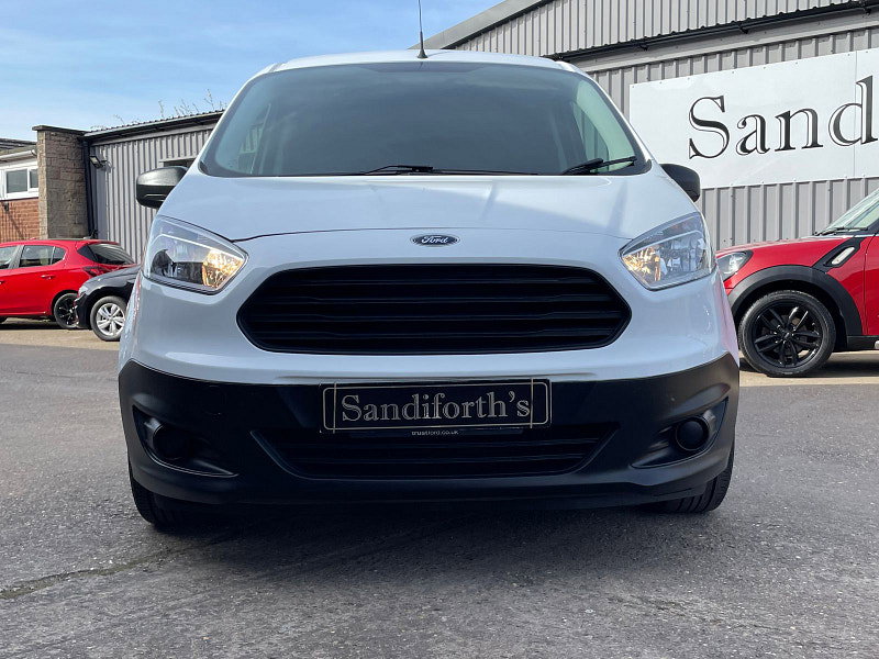 Ford Transit Courier 1.5 BASE TDCI 74 BHP, 1 COMPANY OWNER FROM NEW. CAT N, NO VAT 4dr Manual 2026