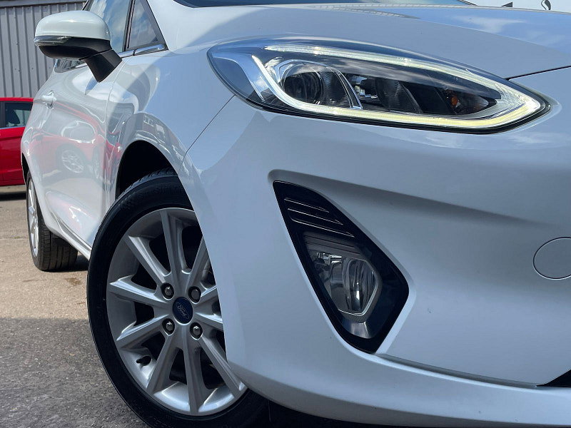 Ford Fiesta 1.0T EcoBoost GPF Titanium Hatchback 3dr Petrol Manual Euro 6 (s/s) SAT NAV, 4 SERVICES (125 ps) 3dr Manual 2026