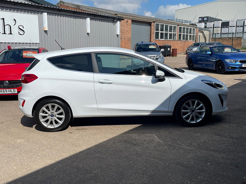 Ford Fiesta 1.0T EcoBoost GPF Titanium Hatchback 3dr Petrol Manual Euro 6 (s/s) SAT NAV, 4 SERVICES (125 ps) 3dr Manual 2026