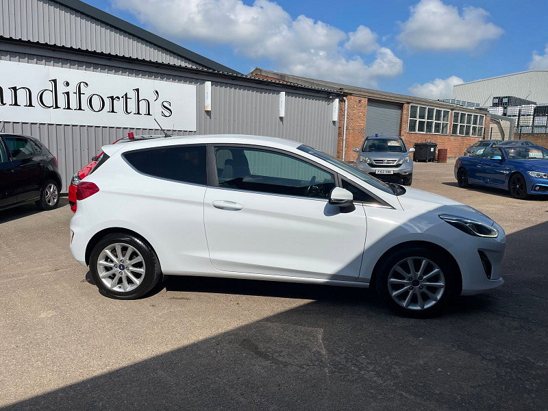 Ford Fiesta 1.0T EcoBoost GPF Titanium Hatchback 3dr Petrol Manual Euro 6 (s/s) SAT NAV, 4 SERVICES (125 ps) 3dr Manual 2026