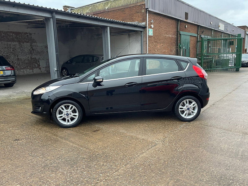 Ford Fiesta 1.25 Zetec Hatchback 5dr Petrol Manual Euro 6 (82 ps) 5dr Manual 2026