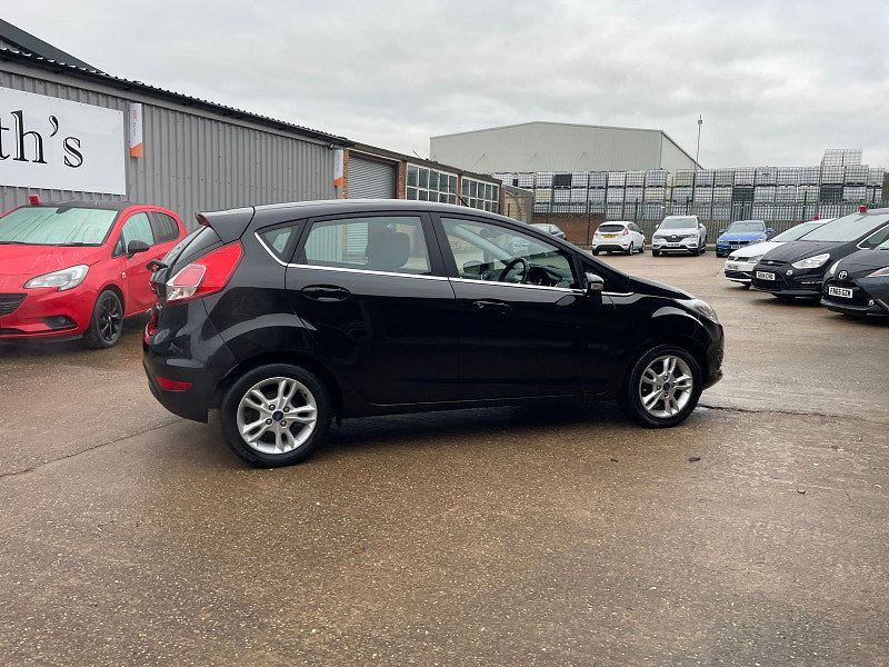 Ford Fiesta 1.25 Zetec Hatchback 5dr Petrol Manual Euro 6 (82 ps) 5dr Manual 2026