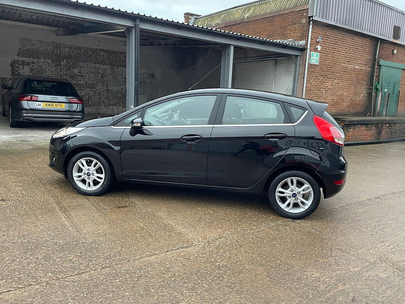 Ford Fiesta 1.25 Zetec Hatchback 5dr Petrol Manual Euro 6 (82 ps) 5dr Manual 2026