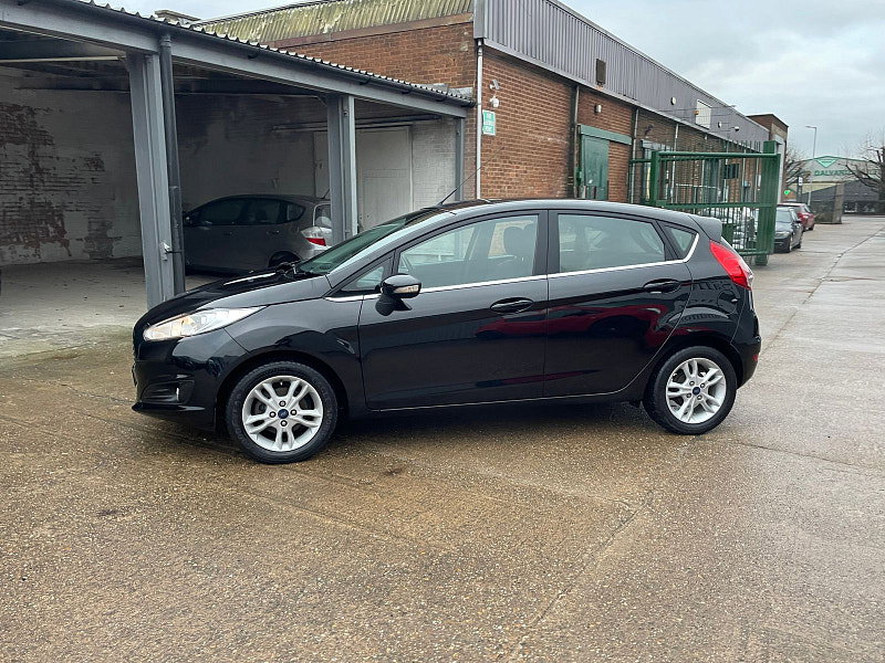 Ford Fiesta 1.25 Zetec Hatchback 5dr Petrol Manual Euro 6 (82 ps) 5dr Manual 2026