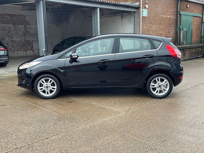 Ford Fiesta 1.25 Zetec Hatchback 5dr Petrol Manual Euro 6 (82 ps) 5dr Manual 2026