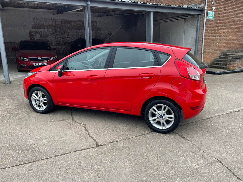 Ford Fiesta 1.25 Zetec Hatchback 5dr Petrol Manual Euro 6 (82 ps) 5dr Manual 2026