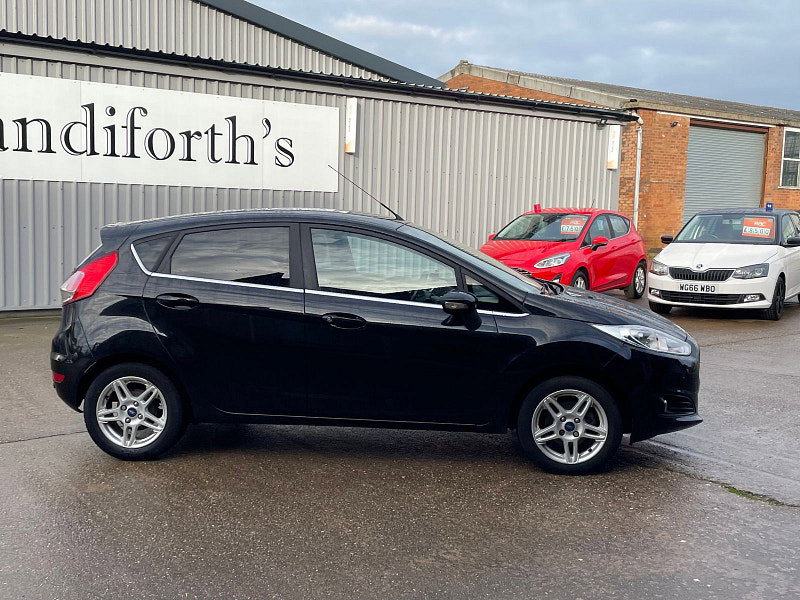 Ford Fiesta 1.5 TDCi Zetec Hatchback 5dr Diesel Manual Euro 5 (75 ps) 5dr Manual 2026