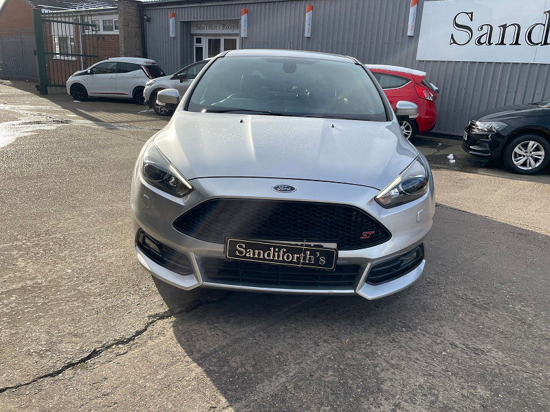 Ford Focus 2.0 TDCi ST-3 Hatchback 5dr Diesel Manual Euro 6 (s/s) (185 ps) 5dr Manual 2026