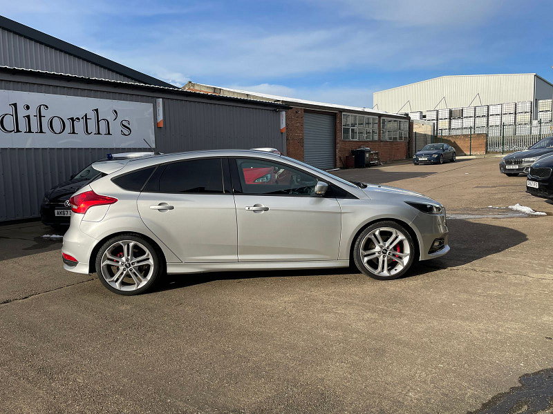 Ford Focus 2.0 TDCi ST-3 Hatchback 5dr Diesel Manual Euro 6 (s/s) (185 ps) 5dr Manual 2026