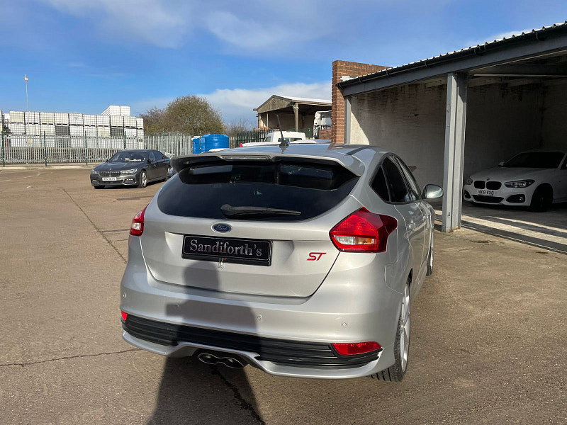 Ford Focus 2.0 TDCi ST-3 Hatchback 5dr Diesel Manual Euro 6 (s/s) (185 ps) 5dr Manual 2026