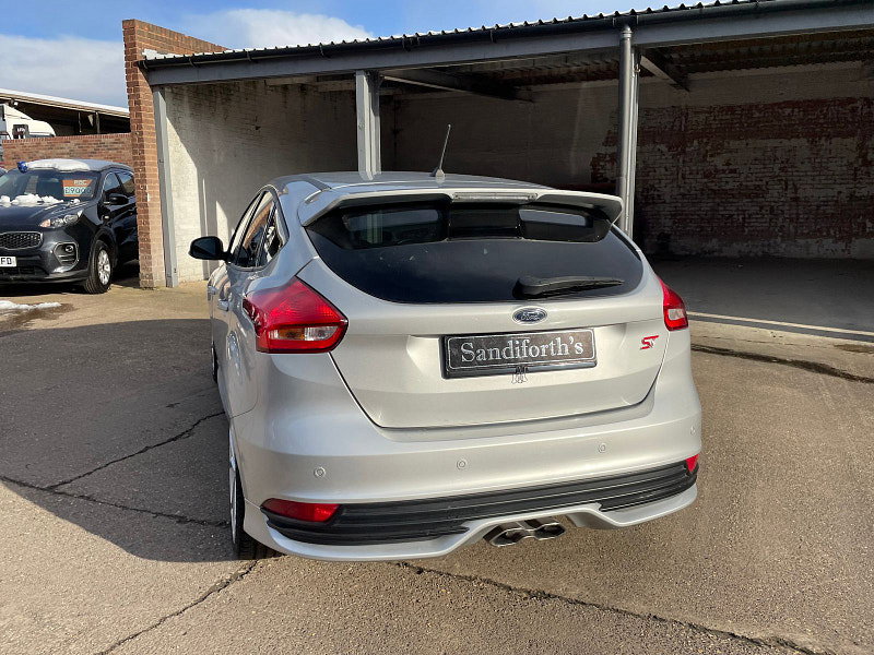 Ford Focus 2.0 TDCi ST-3 Hatchback 5dr Diesel Manual Euro 6 (s/s) (185 ps) 5dr Manual 2026