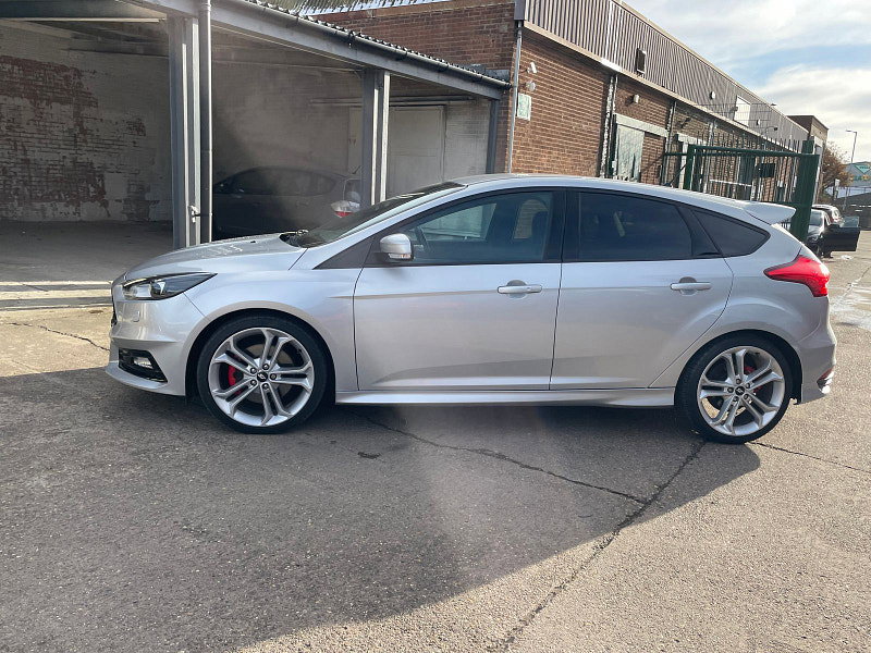 Ford Focus 2.0 TDCi ST-3 Hatchback 5dr Diesel Manual Euro 6 (s/s) (185 ps) 5dr Manual 2026