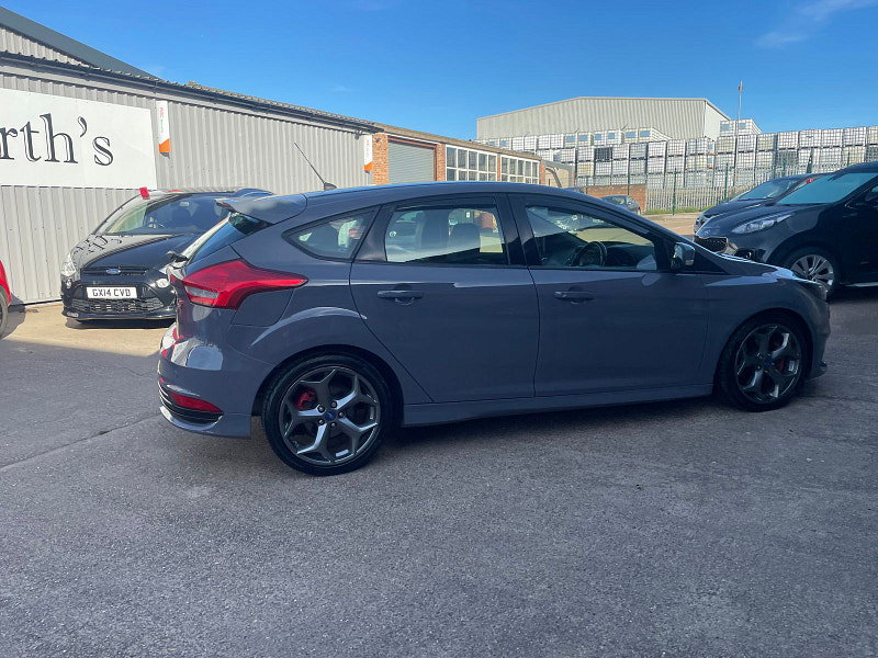 Ford Focus 2.0 TDCi ST-3 Hatchback 5dr Diesel Manual Euro 6 (s/s) (185 ps) Sat Nav, Leather 5dr Manual 2026