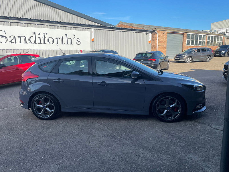 Ford Focus 2.0 TDCi ST-3 Hatchback 5dr Diesel Manual Euro 6 (s/s) (185 ps) Sat Nav, Leather 5dr Manual 2026
