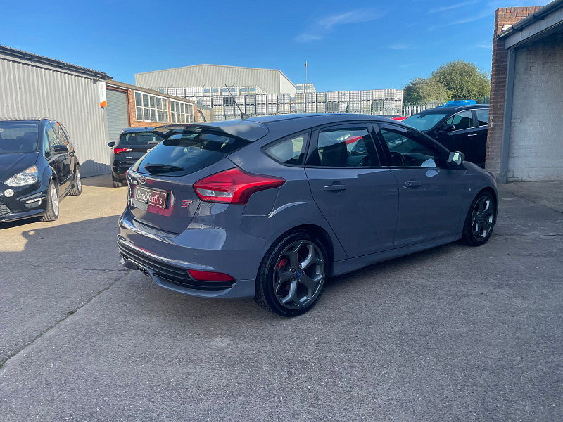 Ford Focus 2.0 TDCi ST-3 Hatchback 5dr Diesel Manual Euro 6 (s/s) (185 ps) Sat Nav, Leather 5dr Manual 2026