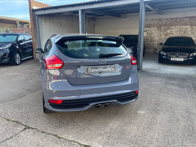 Ford Focus 2.0 TDCi ST-3 Hatchback 5dr Diesel Manual Euro 6 (s/s) (185 ps) Sat Nav, Leather 5dr Manual 2026