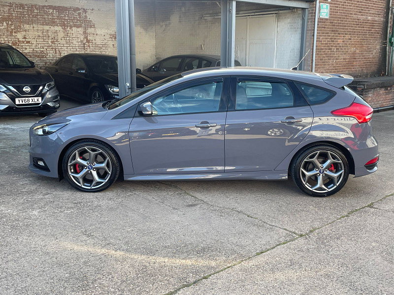 Ford Focus 2.0 TDCi ST-3 Hatchback 5dr Diesel Manual Euro 6 (s/s) (185 ps) Sat Nav, Leather 5dr Manual 2026