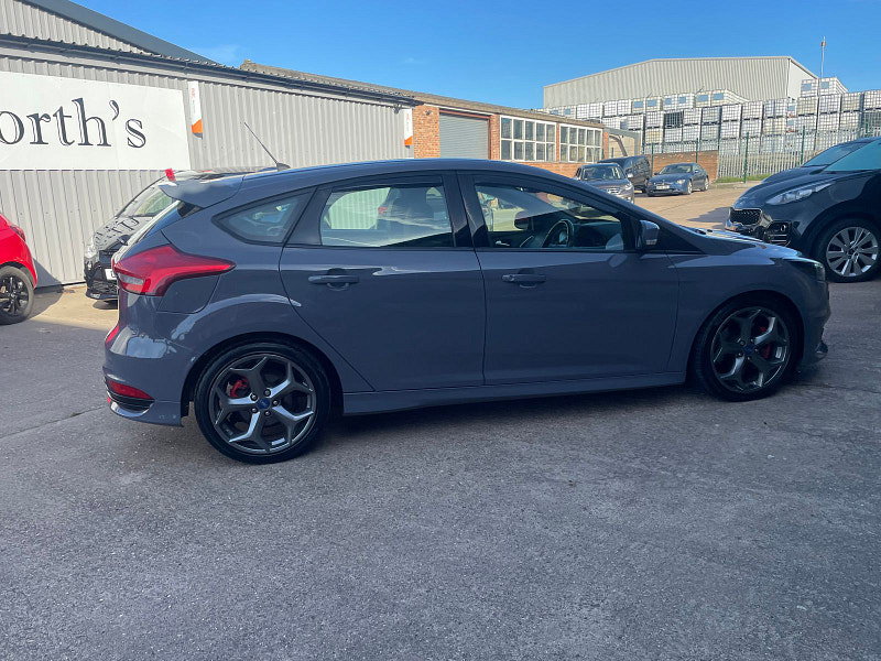 Ford Focus 2.0 TDCi ST-3 Hatchback 5dr Diesel Manual Euro 6 (s/s) (185 ps) Sat Nav, Leather 5dr Manual 2026