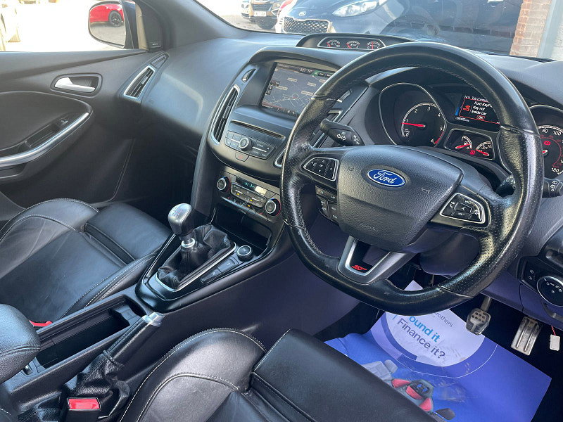 Ford Focus 2.0 TDCi ST-3 Hatchback 5dr Diesel Manual Euro 6 (s/s) (185 ps) Sat Nav, Leather 5dr Manual 2026