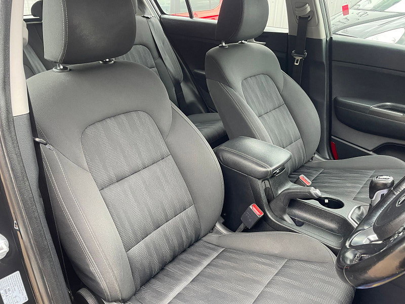 Kia Sportage 1.6 GDi 1 SUV 5dr Petrol Manual Euro 6 (s/s) (130 bhp) 1 Former Keeper From New, 5dr Manual 2026
