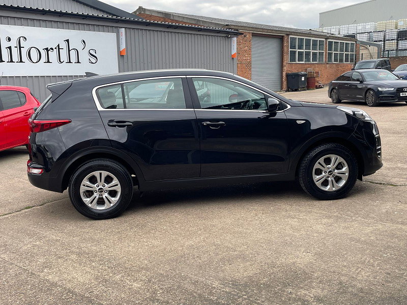 Kia Sportage 1.6 GDi 1 SUV 5dr Petrol Manual Euro 6 (s/s) (130 bhp) 1 Former Keeper From New, 5dr Manual 2026