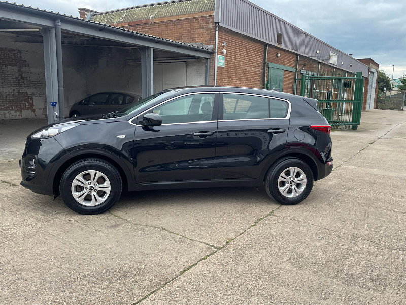 Kia Sportage 1.6 GDi 1 SUV 5dr Petrol Manual Euro 6 (s/s) (130 bhp) 1 Former Keeper From New, 5dr Manual 2026