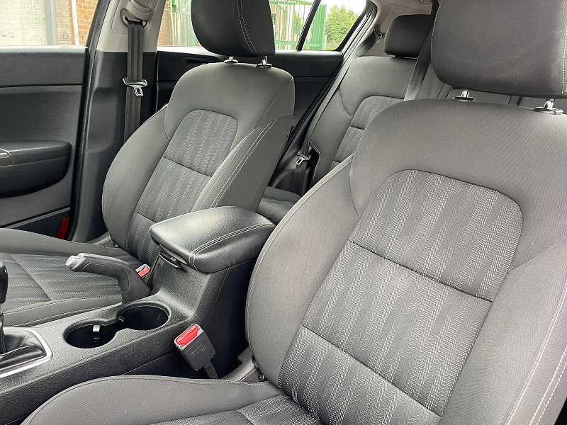 Kia Sportage 1.6 GDi 1 SUV 5dr Petrol Manual Euro 6 (s/s) (130 bhp) 1 Former Keeper From New, 5dr Manual 2026