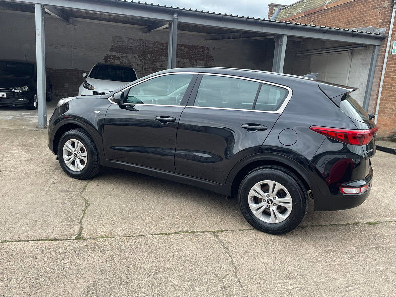 Kia Sportage 1.6 GDi 1 SUV 5dr Petrol Manual Euro 6 (s/s) (130 bhp) 1 Former Keeper From New, 5dr Manual 2026