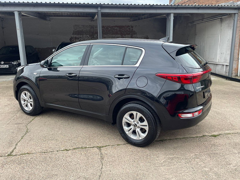Kia Sportage 1.6 GDi 1 SUV 5dr Petrol Manual Euro 6 (s/s) (130 bhp) 1 Former Keeper From New, 5dr Manual 2026