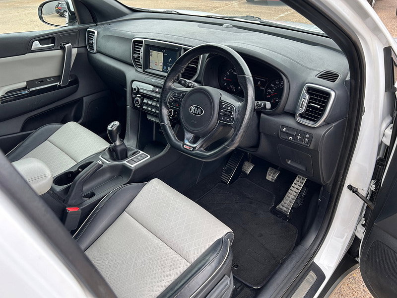 Kia Sportage 1.6 T-GDi GT-Line SUV 5dr Petrol Manual AWD Euro 6 (174 bhp) 5dr Manual 2026