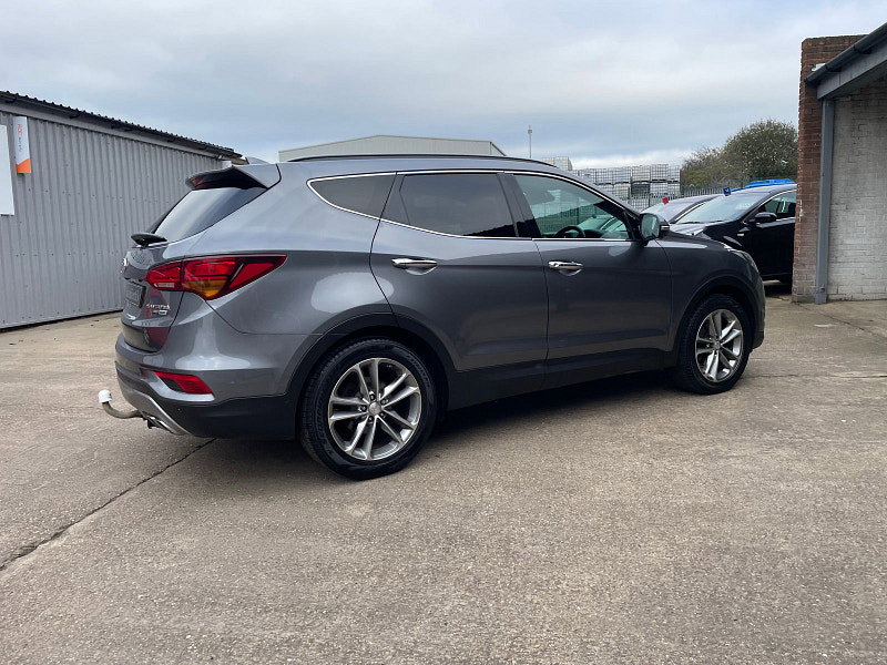 Hyundai Santa Fe 2.2 CRDi Blue Drive Premium SE SUV 5dr Diesel Auto 4WD Euro 6 (s/s) (7 Seat) (200 ps) 1 owner From New, 8 Services 5dr Automatic 2026