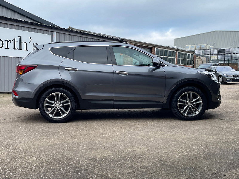 Hyundai Santa Fe 2.2 CRDi Blue Drive Premium SE SUV 5dr Diesel Auto 4WD Euro 6 (s/s) (7 Seat) (200 ps) 1 owner From New, 8 Services 5dr Automatic 2026