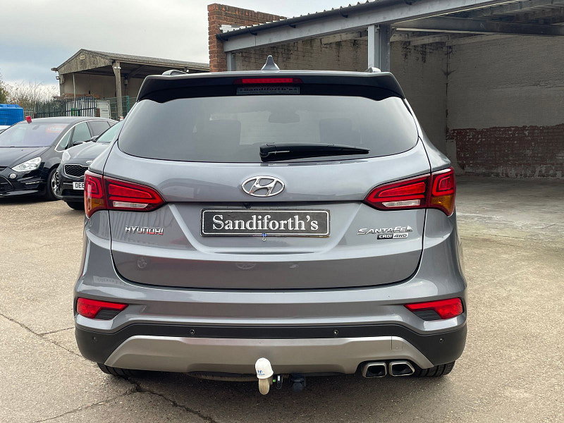 Hyundai Santa Fe 2.2 CRDi Blue Drive Premium SE SUV 5dr Diesel Auto 4WD Euro 6 (s/s) (7 Seat) (200 ps) 1 owner From New, 8 Services 5dr Automatic 2026