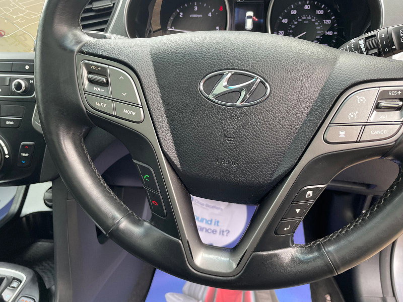 Hyundai Santa Fe 2.2 CRDi Blue Drive Premium SE SUV 5dr Diesel Auto 4WD Euro 6 (s/s) (7 Seat) (200 ps) 1 owner From New, 8 Services 5dr Automatic 2026